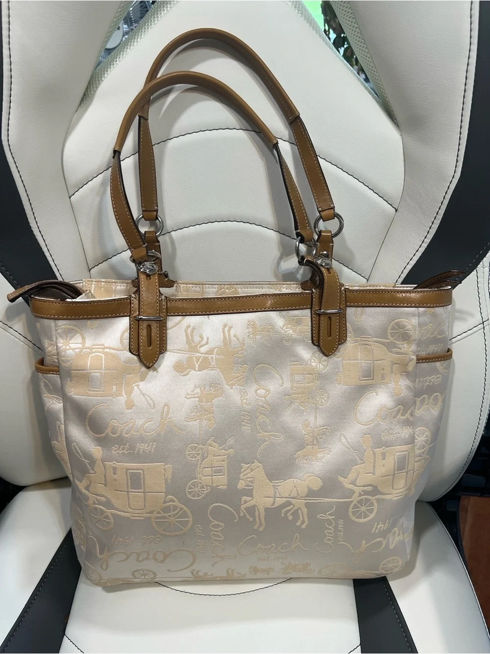 Coach Gallery Horse & Carriage Tote